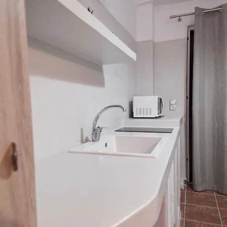 Fermina Kaga Kythnosuites * Μέριχας